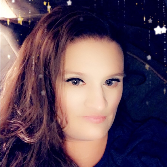 Meet your Posher, Shawna - Picture 1 of 1